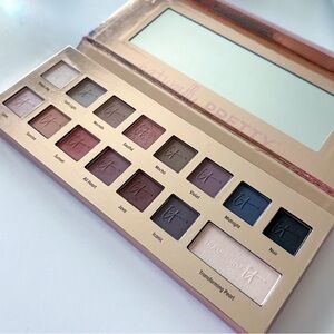 It Cosmetics Naturally Pretty Eyeshadow Palette Vol 1